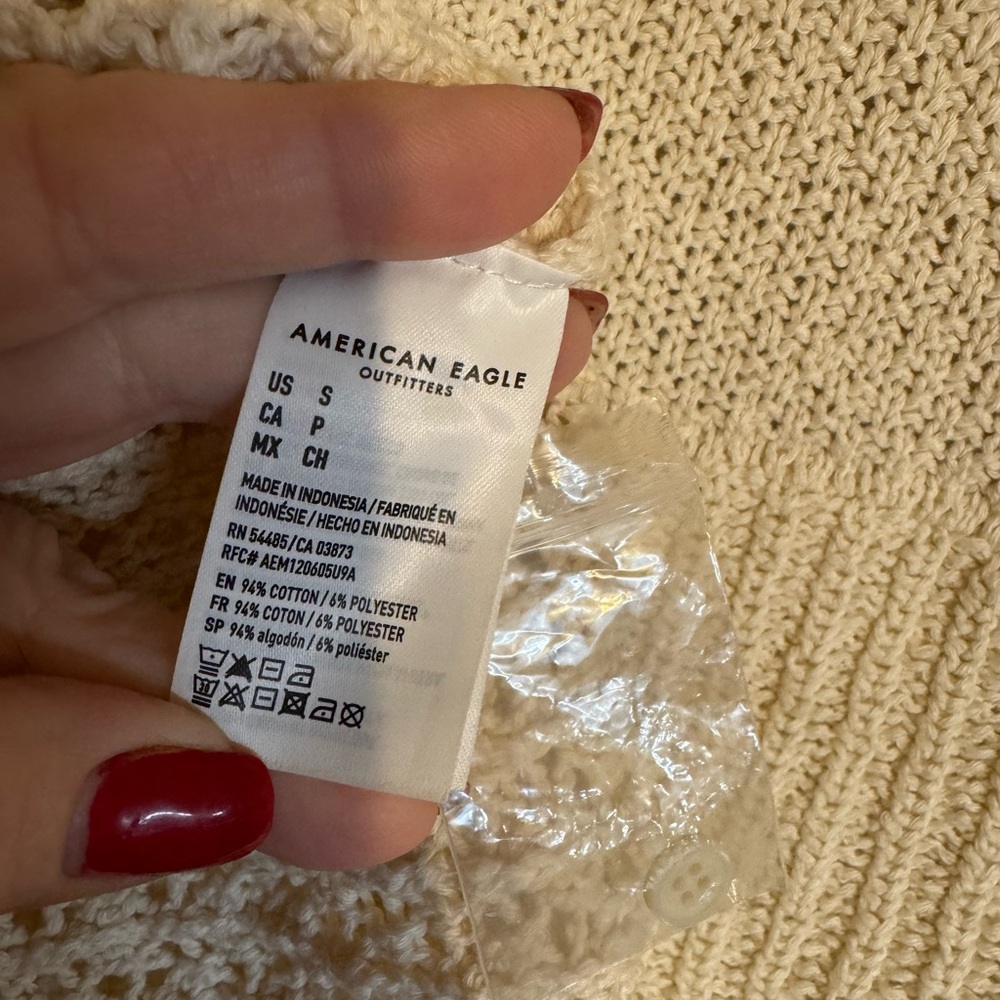 NEW American Eagle  Cream Women's Spring/Summer Sweater  SMALL    #U - Picture 9 of 11
